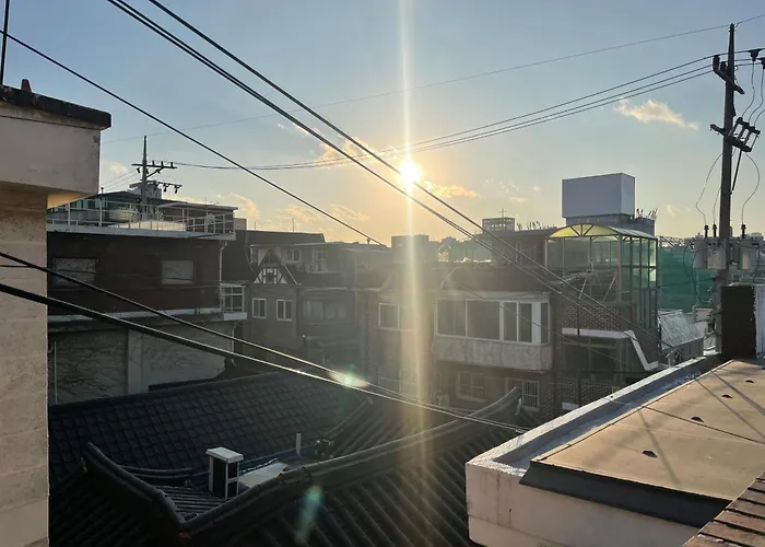 Friendshouse For Family Trip, 4rooms - 9mins From Stn Apartment *